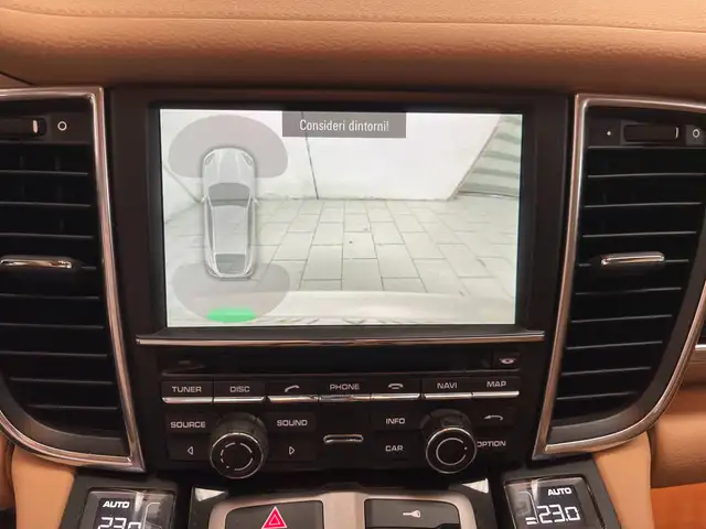 Porsche Panamera view 13