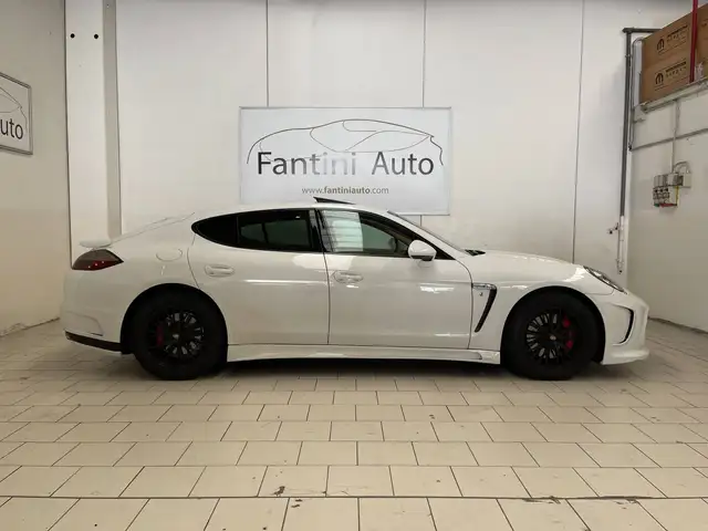 Porsche Panamera view 2