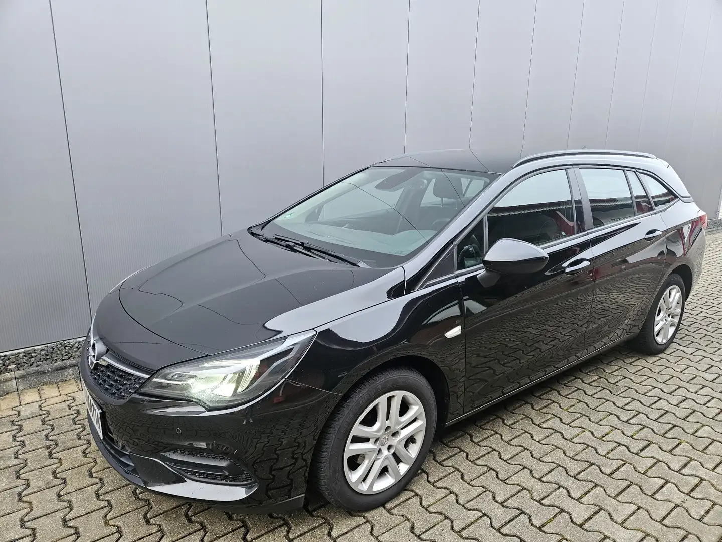 Opel Astra 122PS, Diesel,Klima,Automatik/AHK/LED/Parksensoren Nero - 1