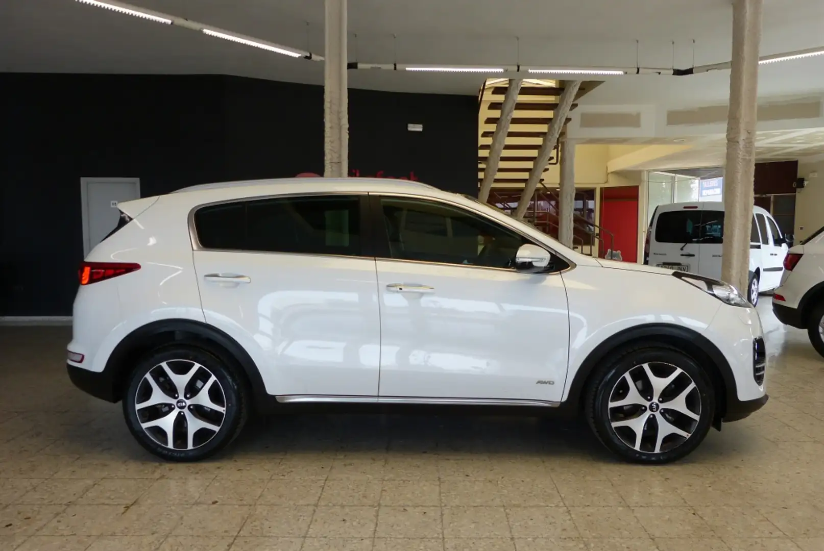 Kia Sportage 1.6 T-GDi GT Line DCT 4x4 177 Blanco - 2
