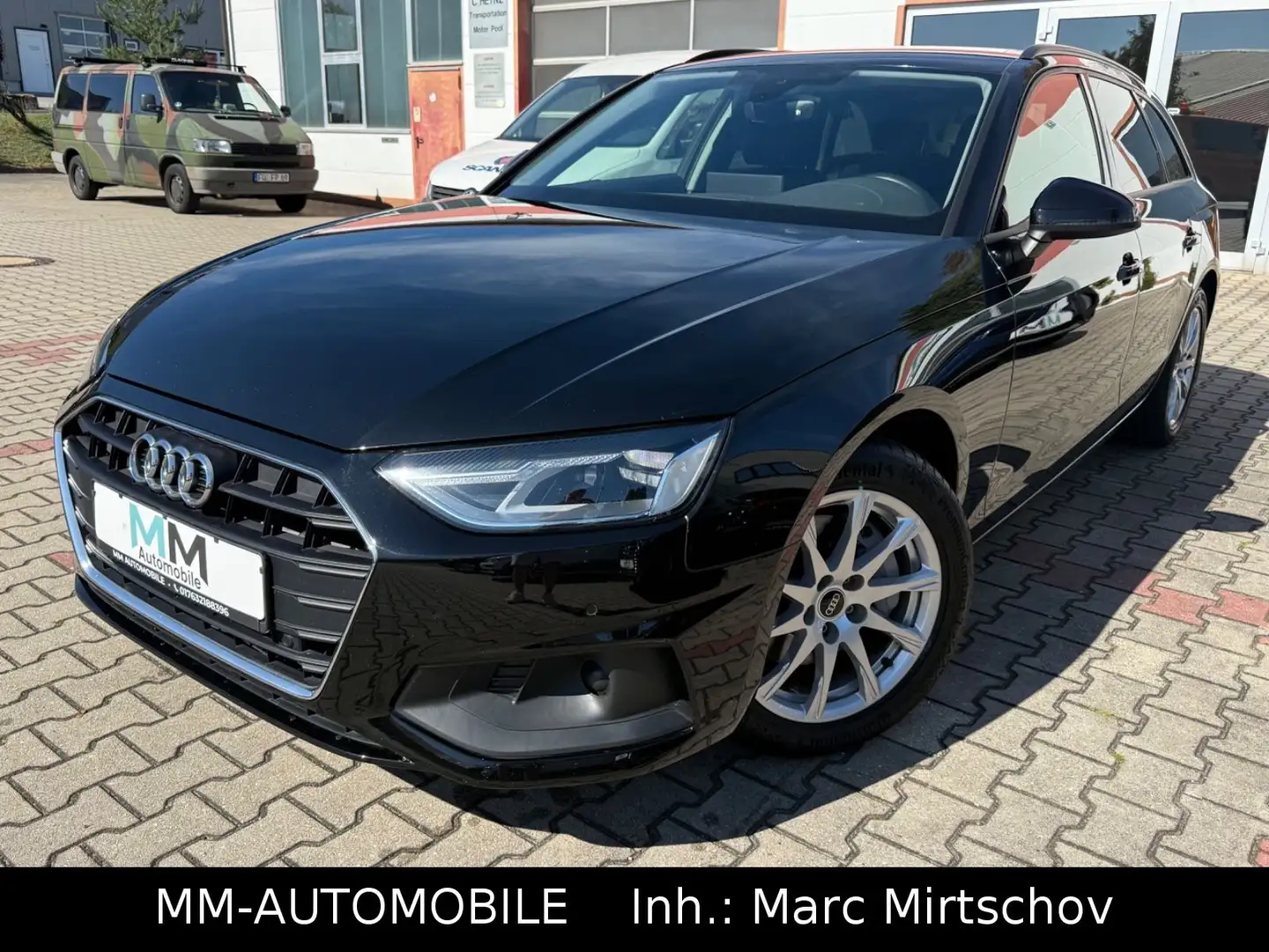 Audi A4 Avant 40TDI S tronic-1.HA-NAVI-LED-AHK-KAMERA Schwarz - 2