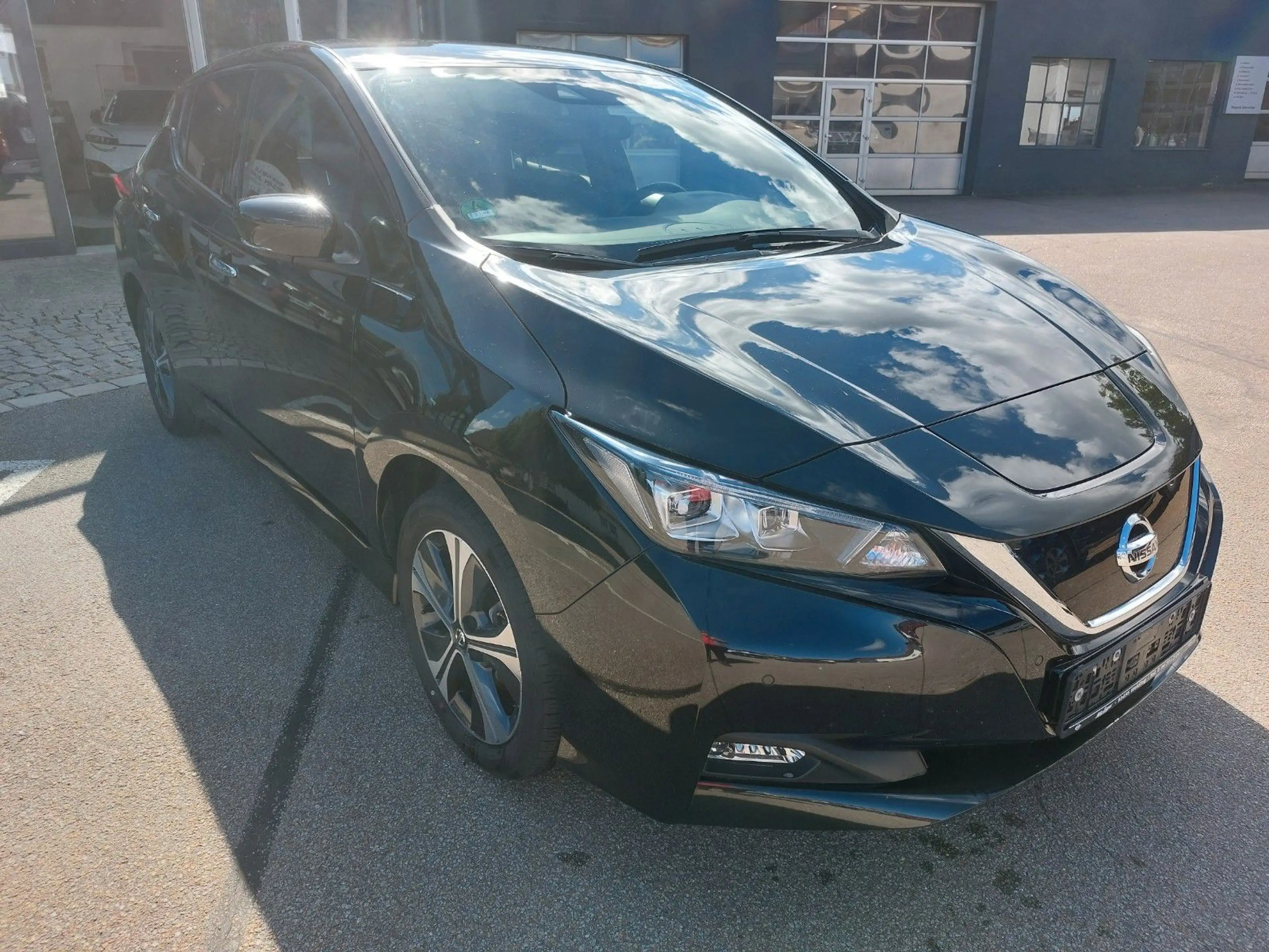 Nissan Leaf 62 KW/h e+ N-Connecta, Winter-Paket — photo 2