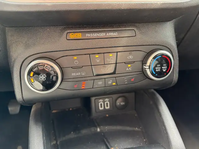 Ford Focus view 11