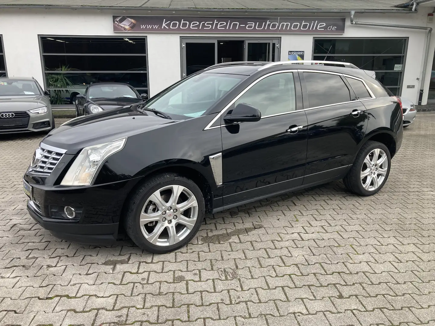 Cadillac SRX Vollausstattung Deutsche Erstauslieferung Schwarz - 1