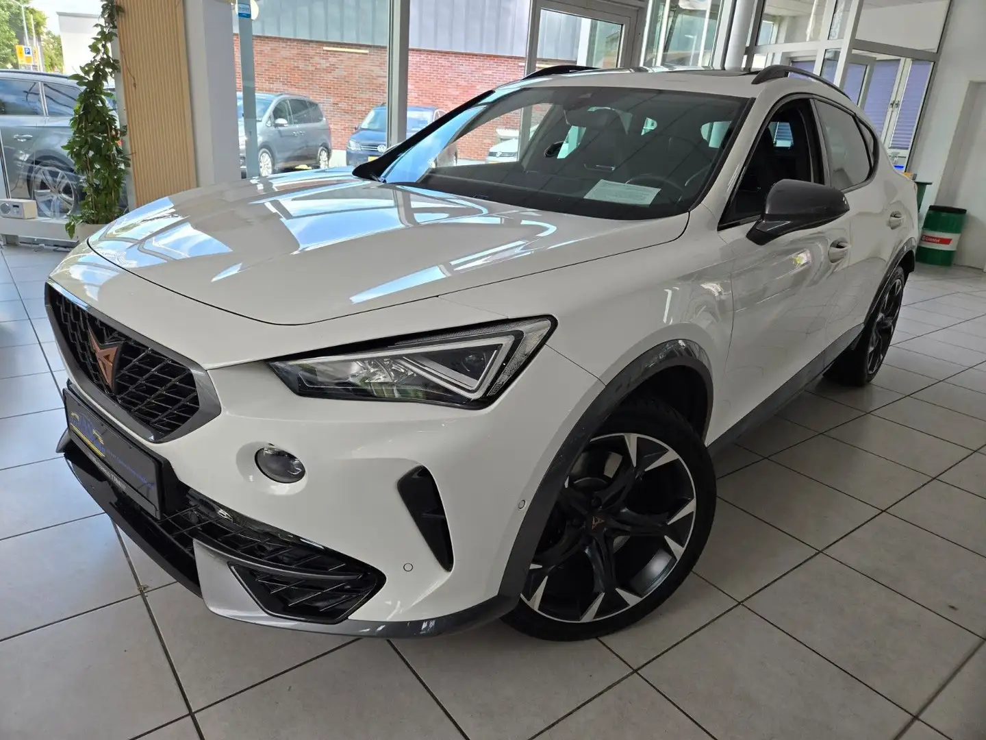 CUPRA Formentor VZ 4Drive Panorama-Dach*Ambiente Weiß - 1