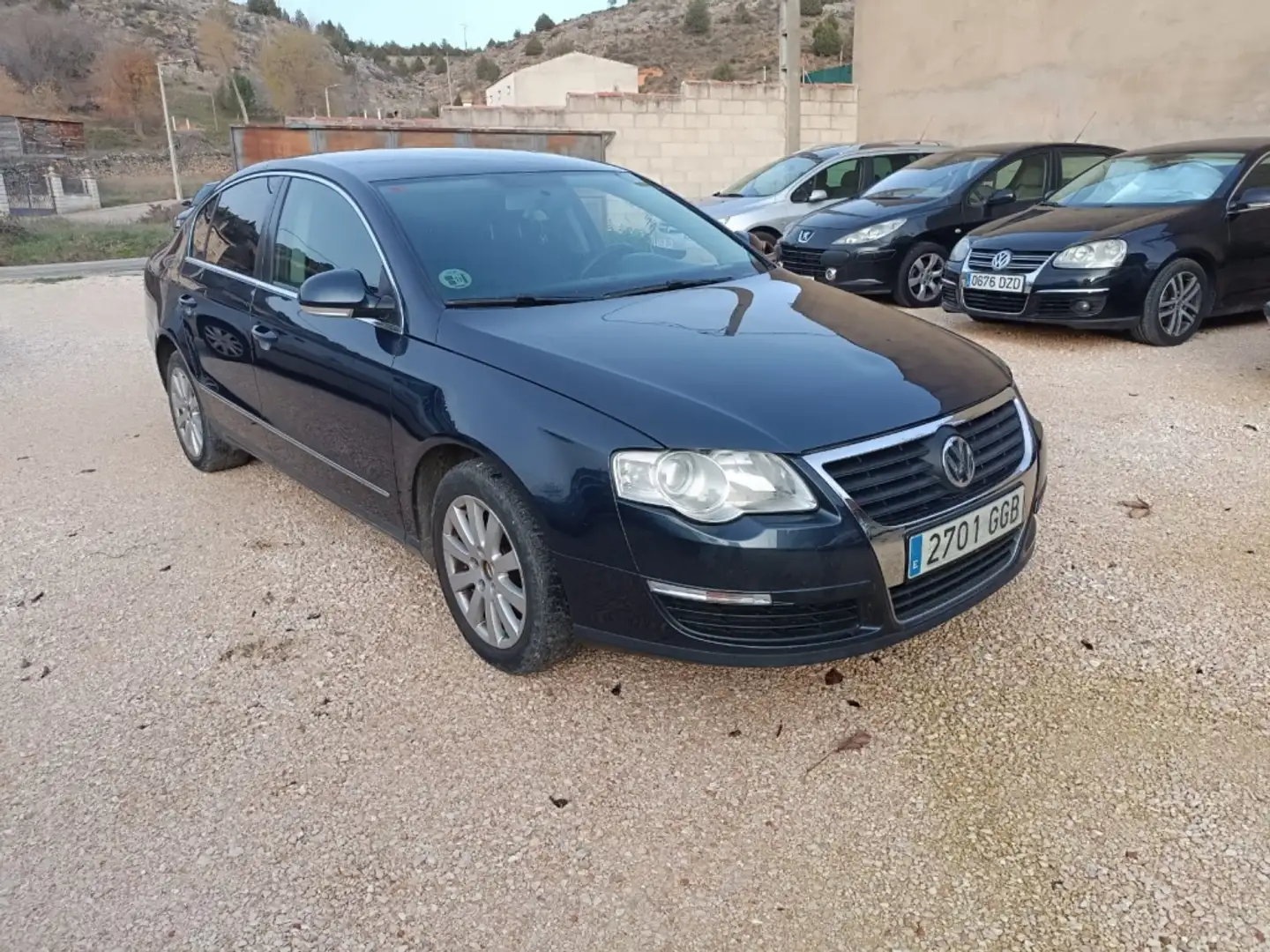 Volkswagen Passat 2.0TDI Advance Schwarz - 1