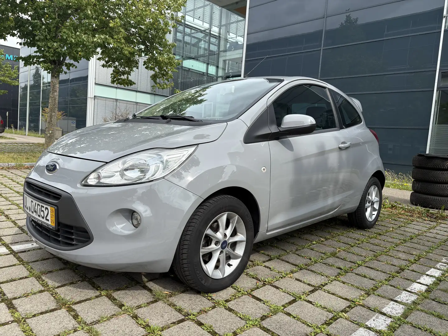 Ford Ka/Ka+ Ka 1.2 Start-Stopp-System Cool & Sound Edition Gri - 1