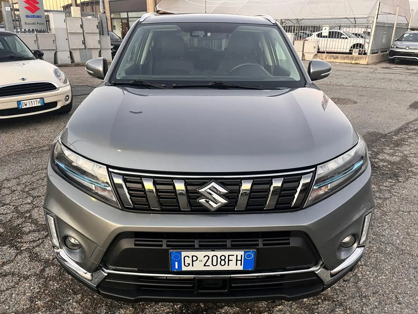 Suzuki Vitara Hybrid Top 4wd Allgrip Gris - 2