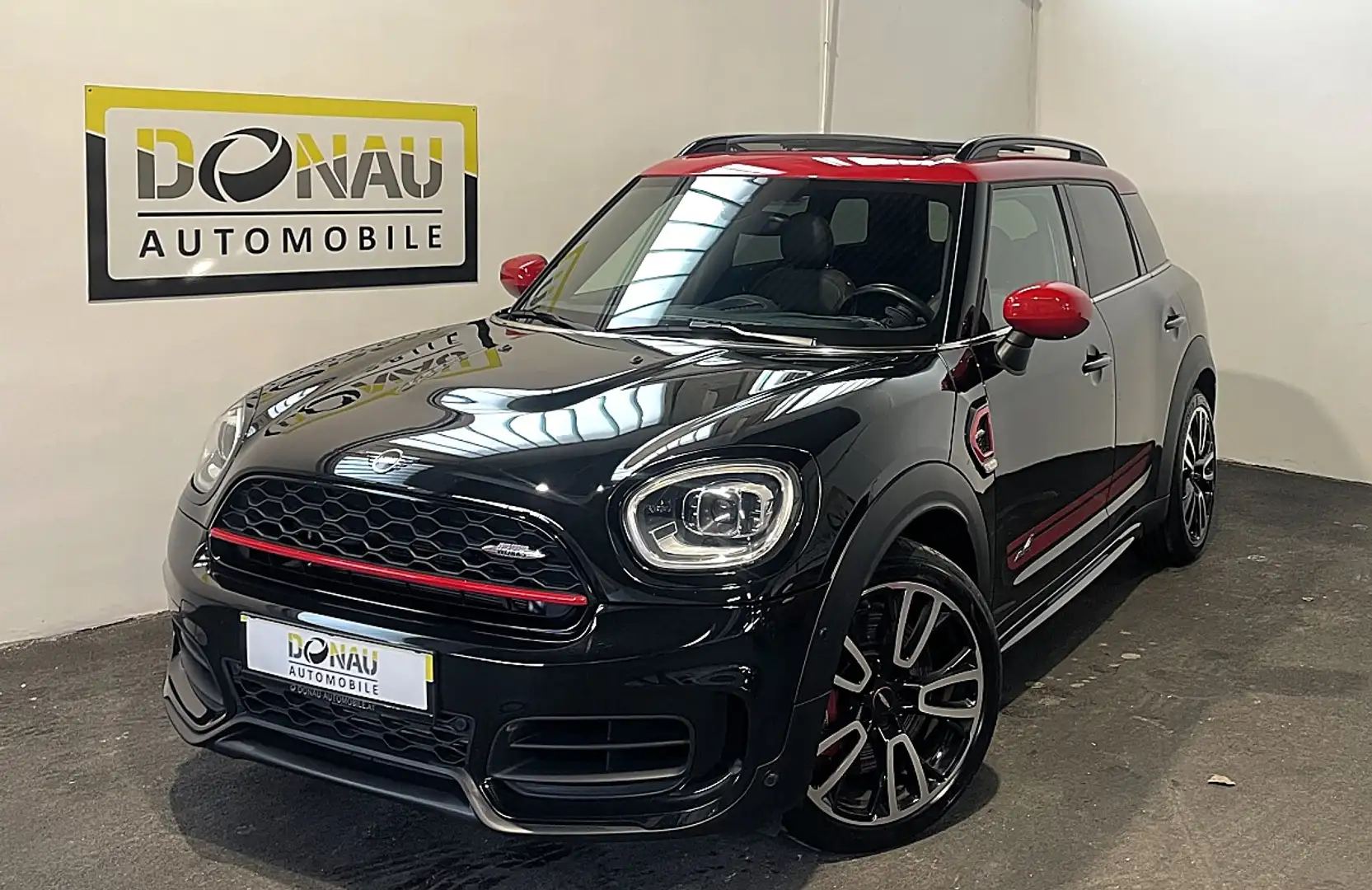MINI John Cooper Works Countryman MINI Countryman John Cooper Works ALL4 Aut. * 3... Schwarz - 1