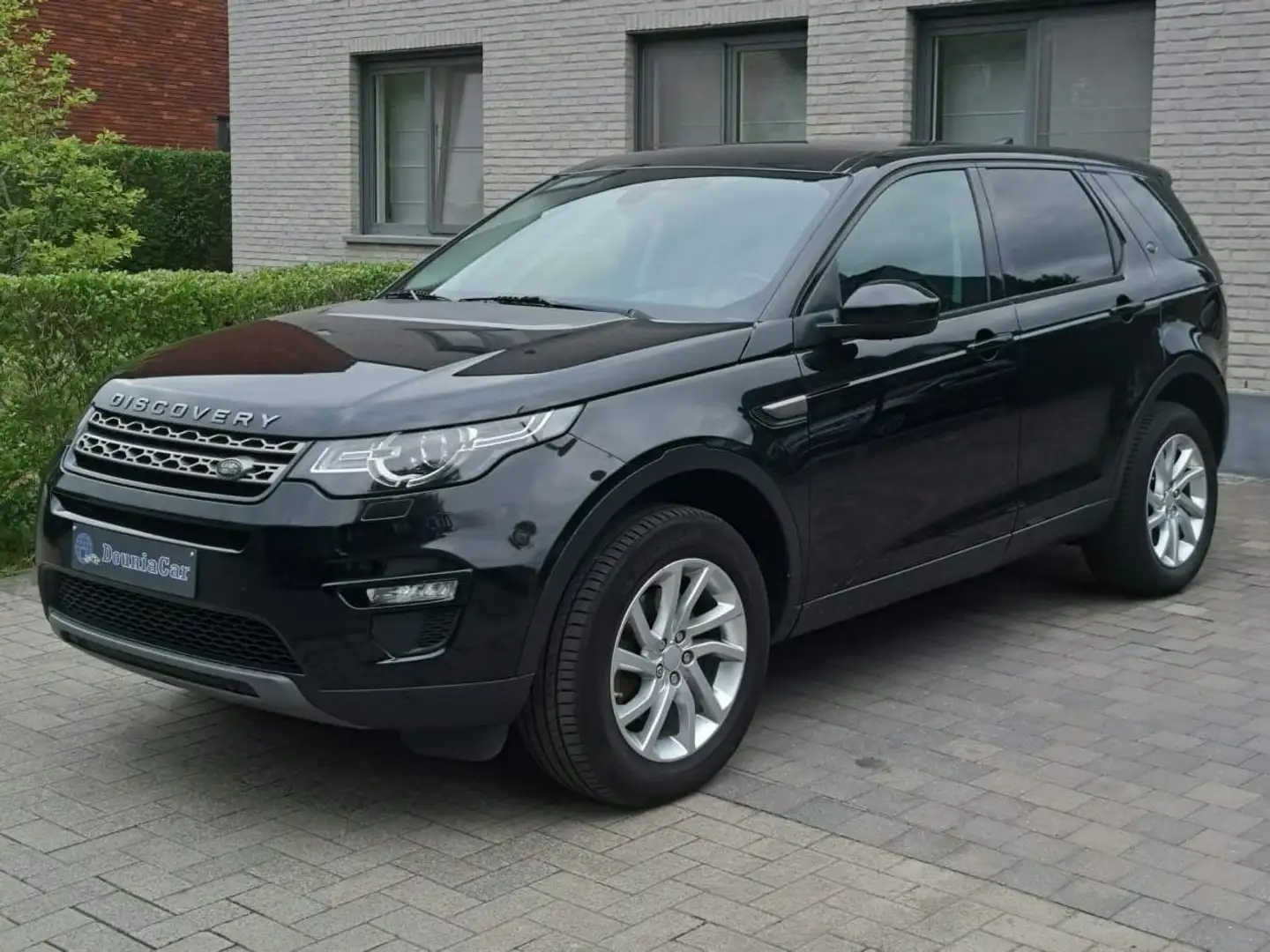 Land Rover Discovery Sport Discovery Sport TD4 Aut. SE Zwart - 1