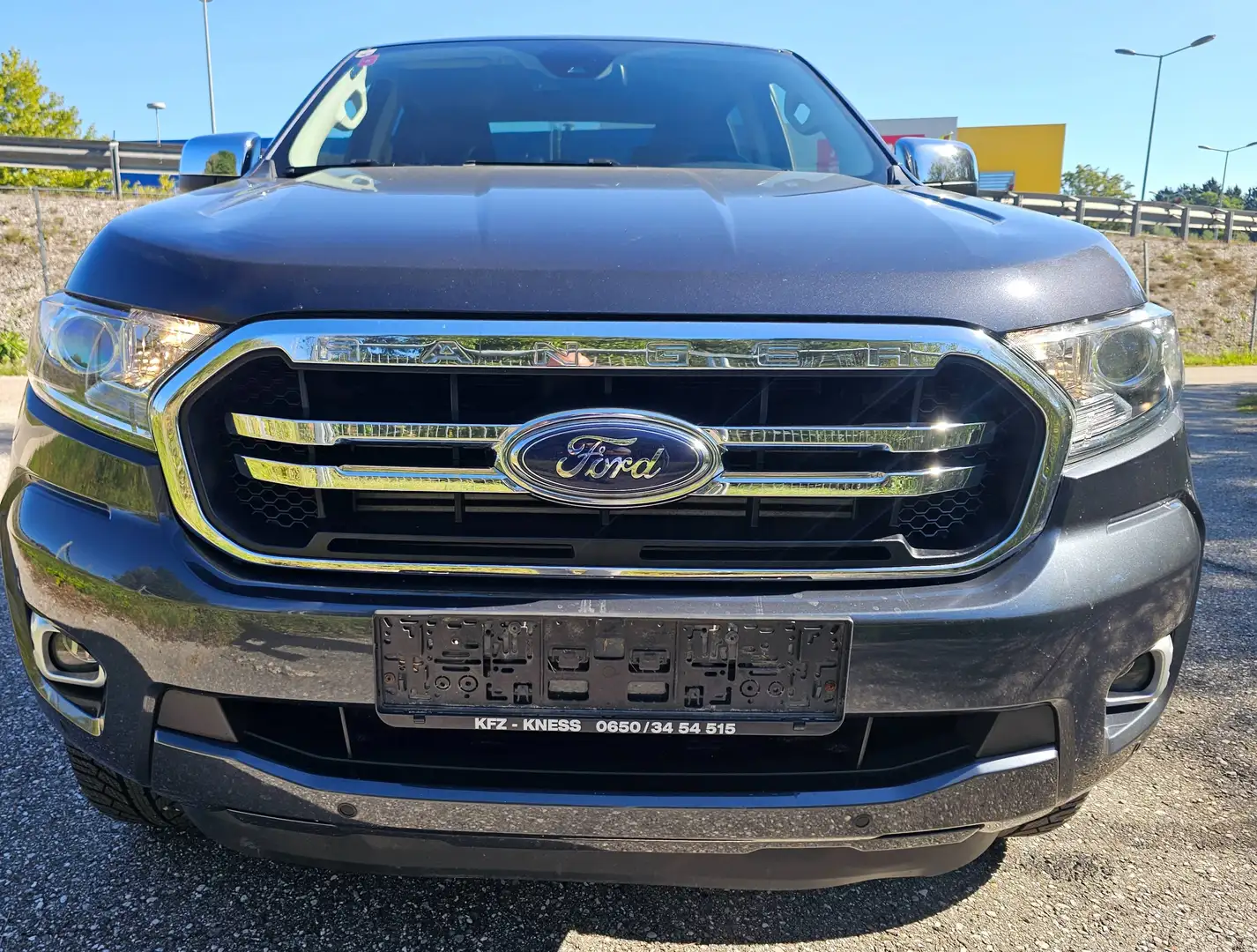 Ford Ranger XLT Doppelkabine 4x4 Schwarz - 2