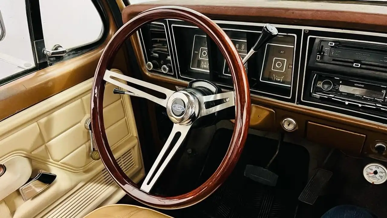 Ford F 100 302 V8, foto 4
