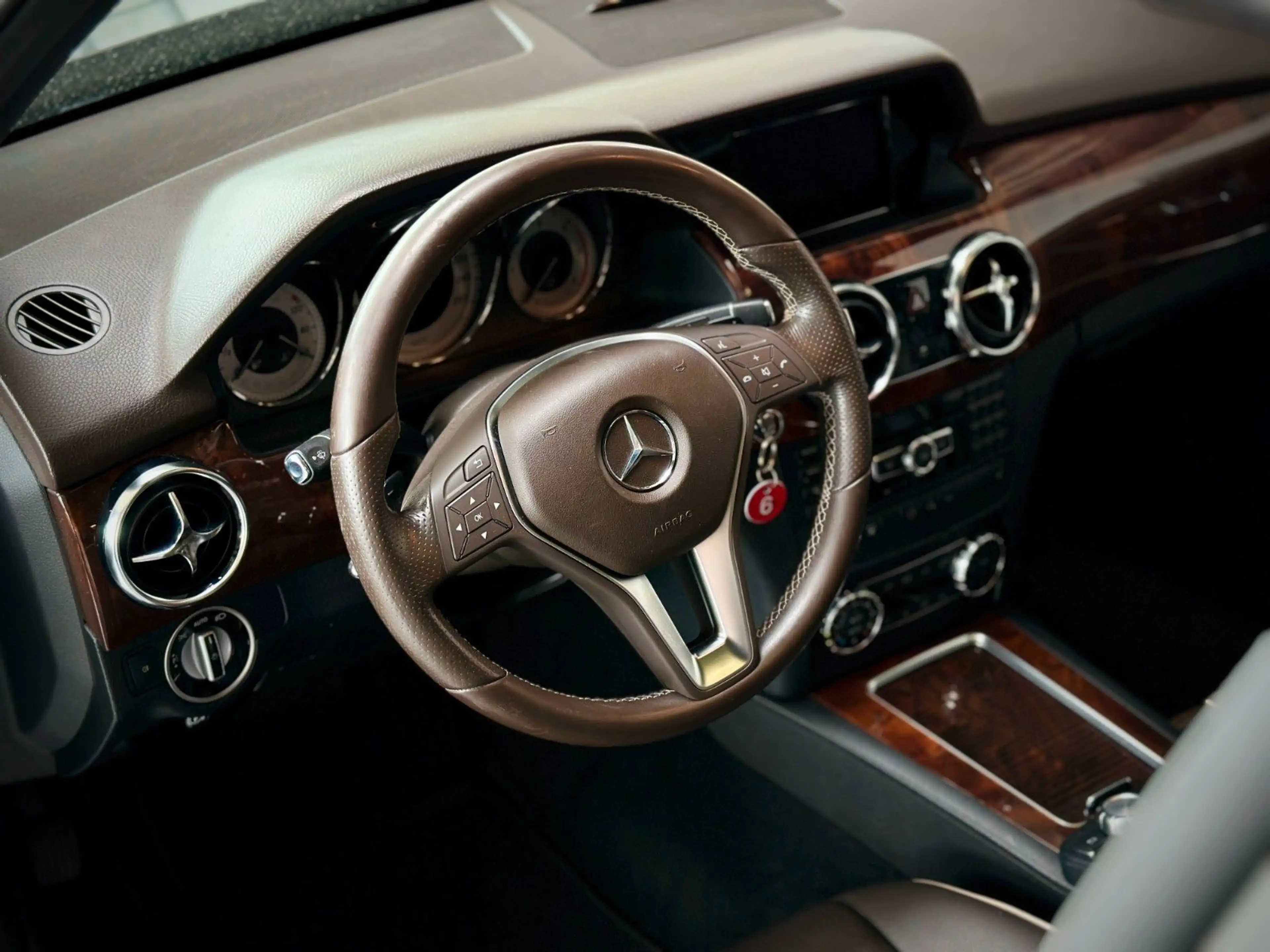 Mercedes-Benz GLK 350 CDI 4Matic *Distronic*Standheizung*Pano* — photo 12