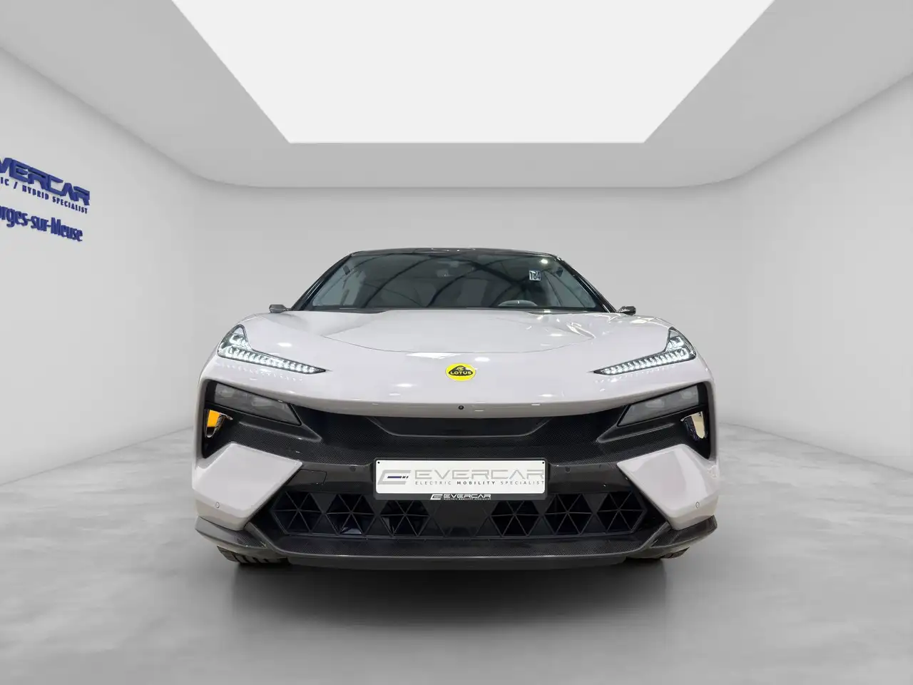 Lotus Eletre 2023