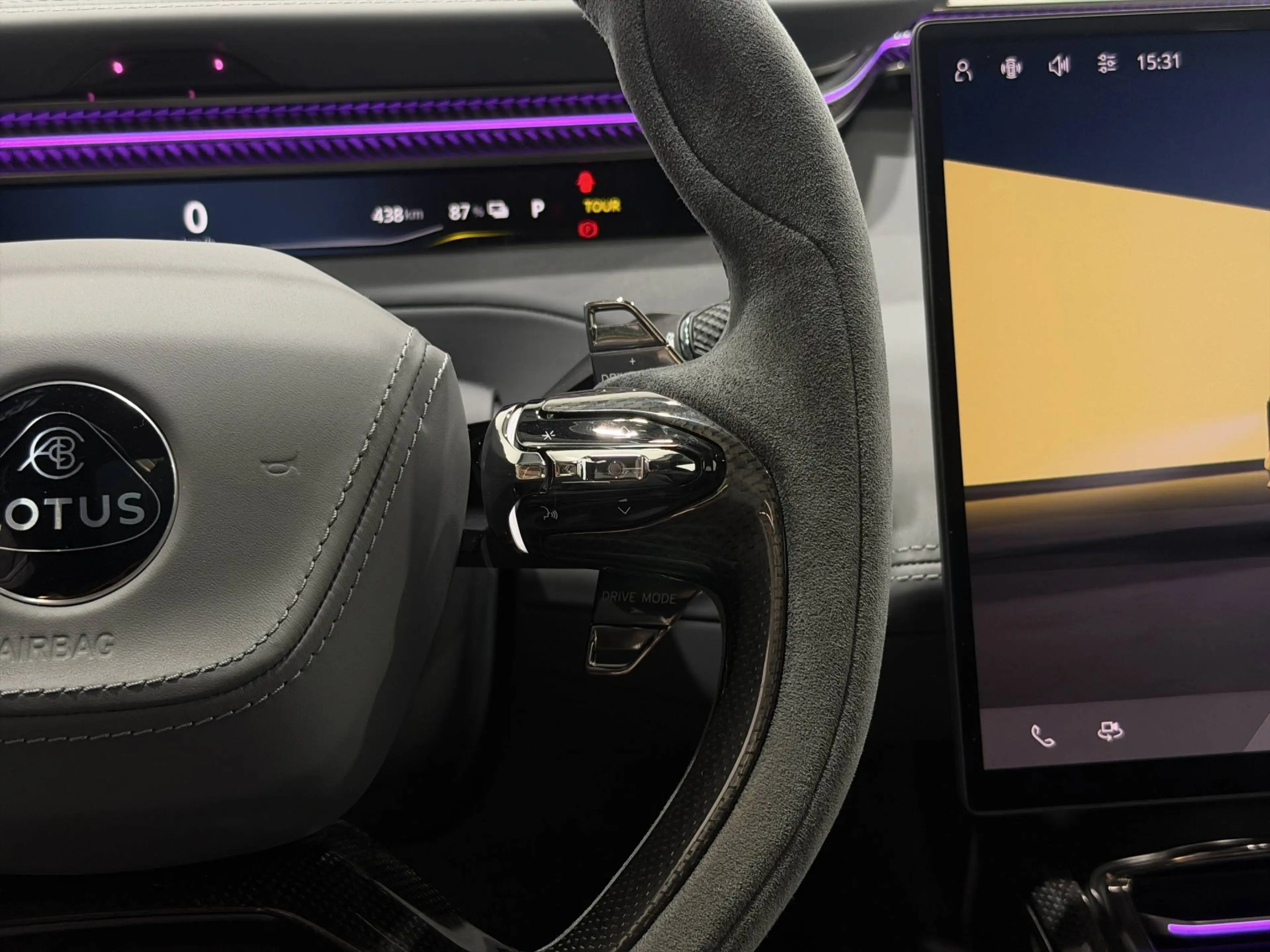 Lotus Eletre S ***FULL OPTIONS*PACK ENTENDED CARBON*KED SURROUND PRO 23 SPEAKERS*VENTILATED/HEATED/MASSAGE SEATS*** — photo 14