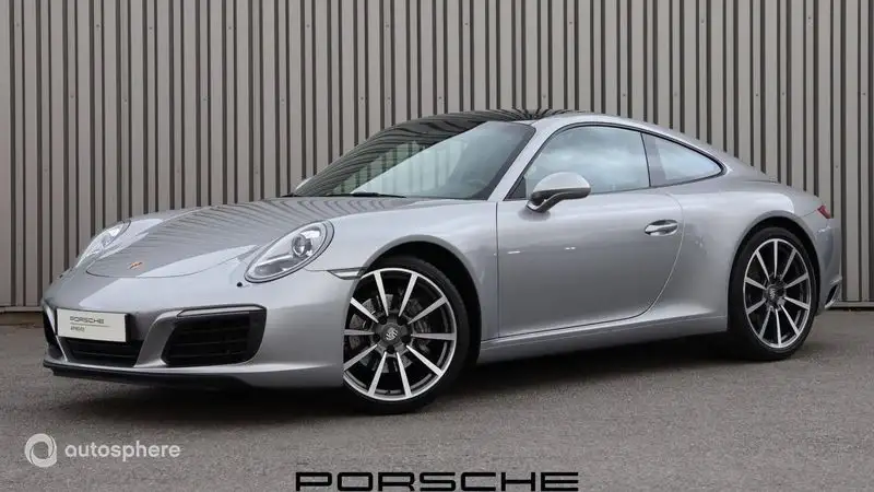 PORSCHE 911