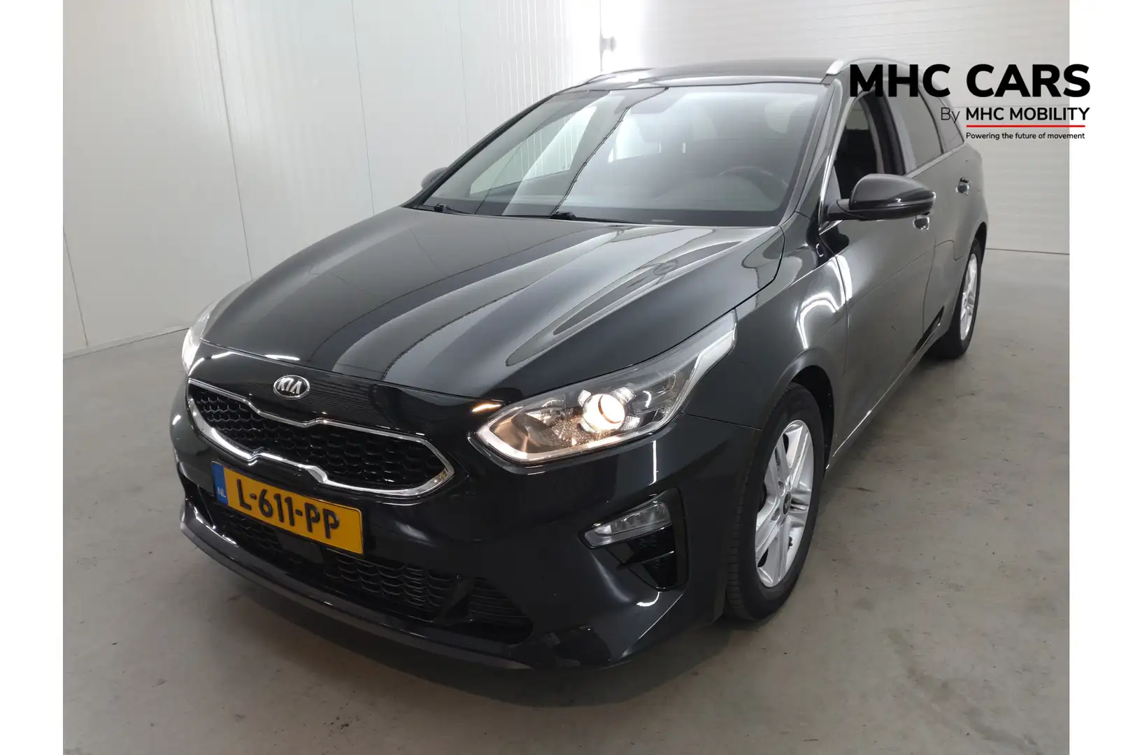 Kia Ceed SW / cee'd SW Sportswagon 1.0 T-GDi DynamicPlusLine | Verwacht | Zwart - 1