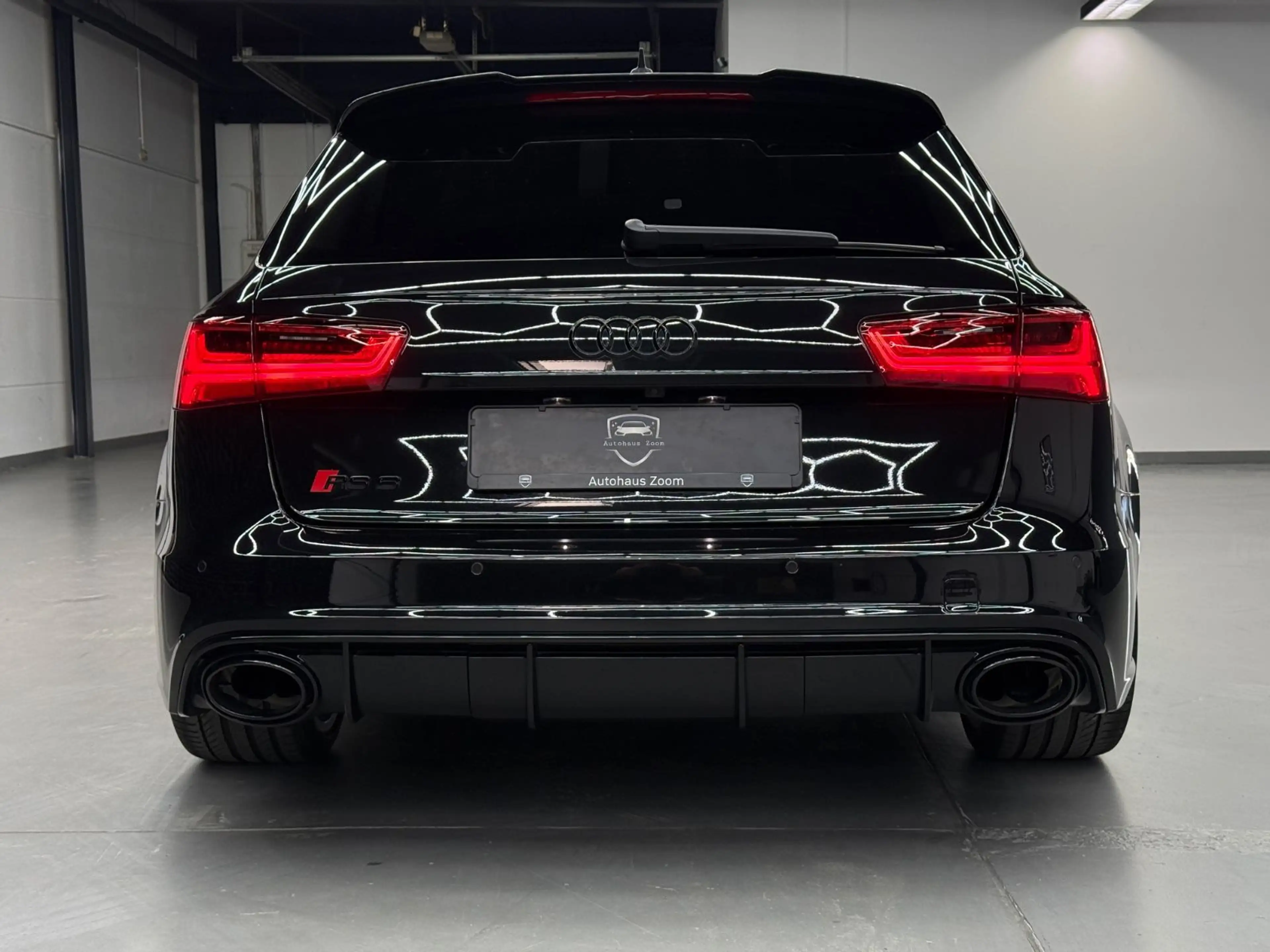 Audi RS6 4.0 TFSI quattro MAXTRIX LED*PANO*ACC*CARPLA — photo 11