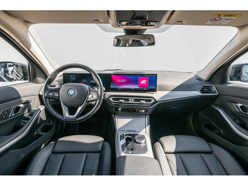 BMW 320 320e Touring — photo 6