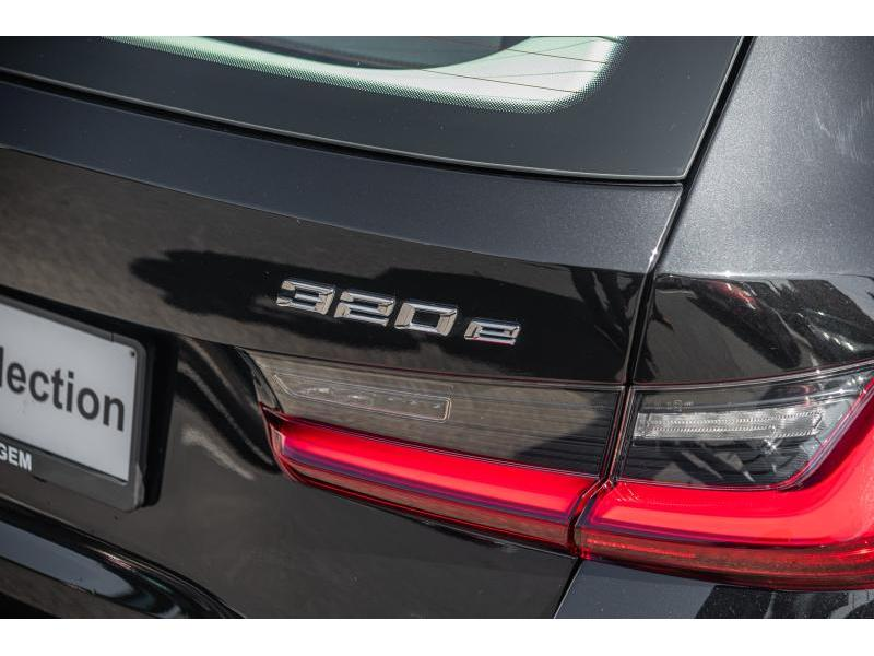 BMW 320 320e Touring — photo 12