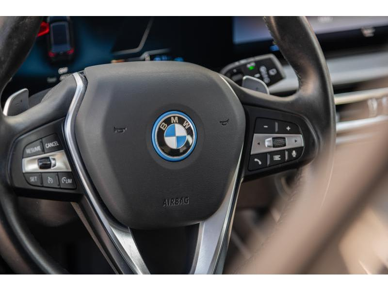 BMW 320 320e Touring — photo 8