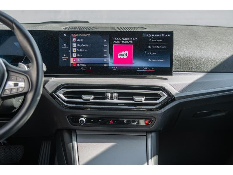 BMW 320 320e Touring — photo 14