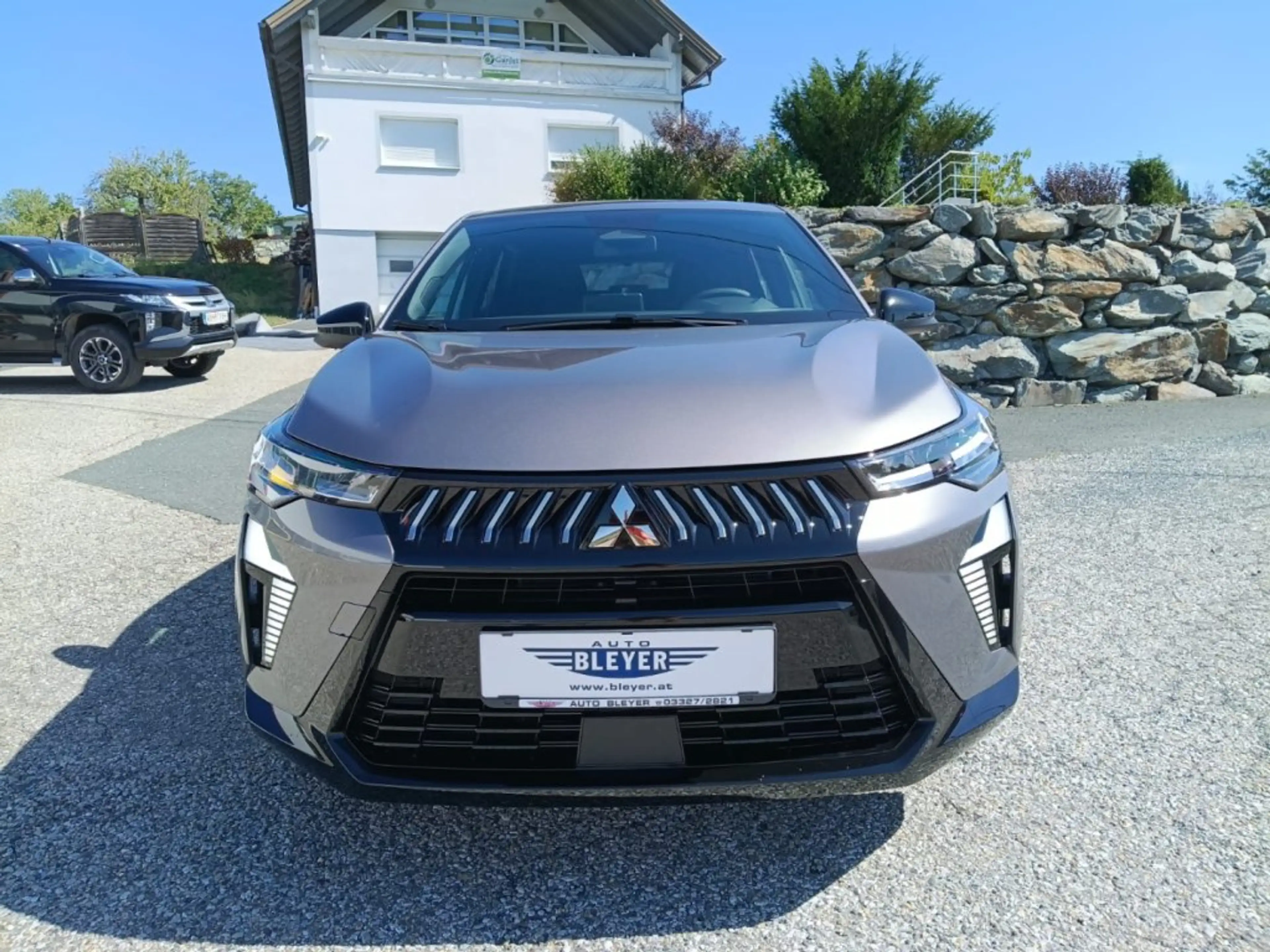 Mitsubishi Grandis 1,8 HEV Invite Automatik — photo 7