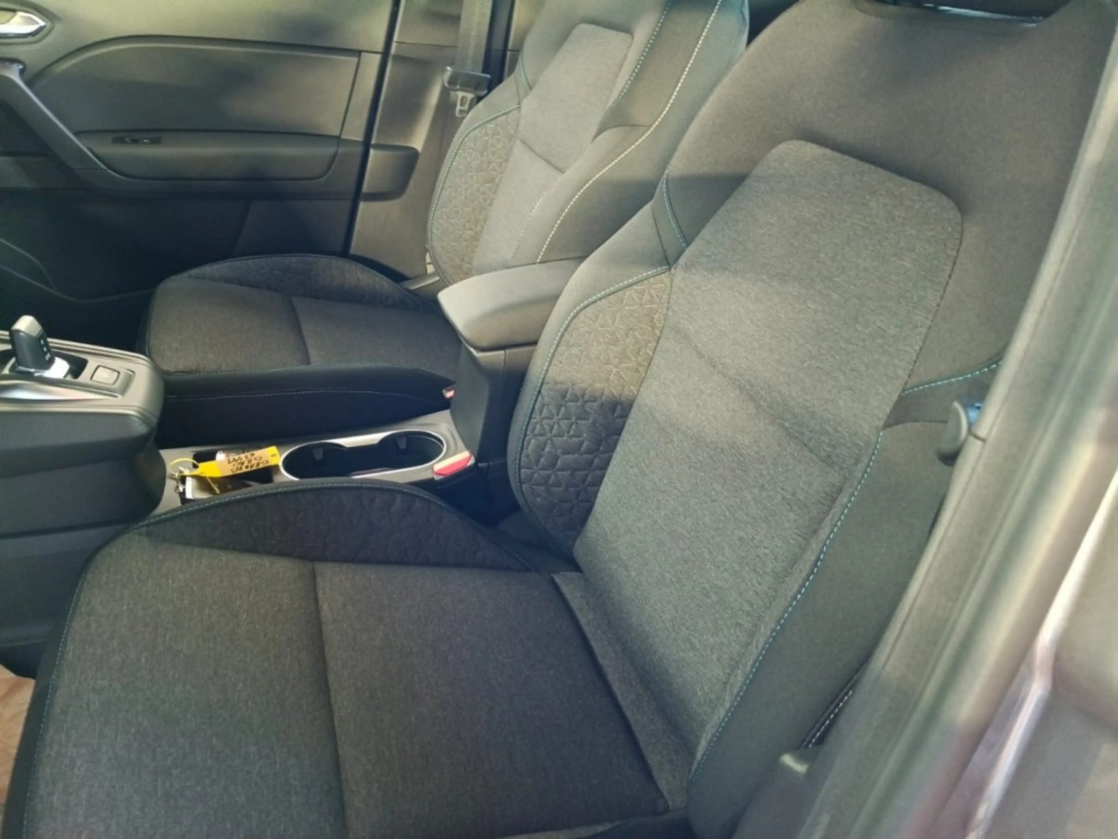 Mitsubishi Grandis 1,8 HEV Invite Automatik — photo 13