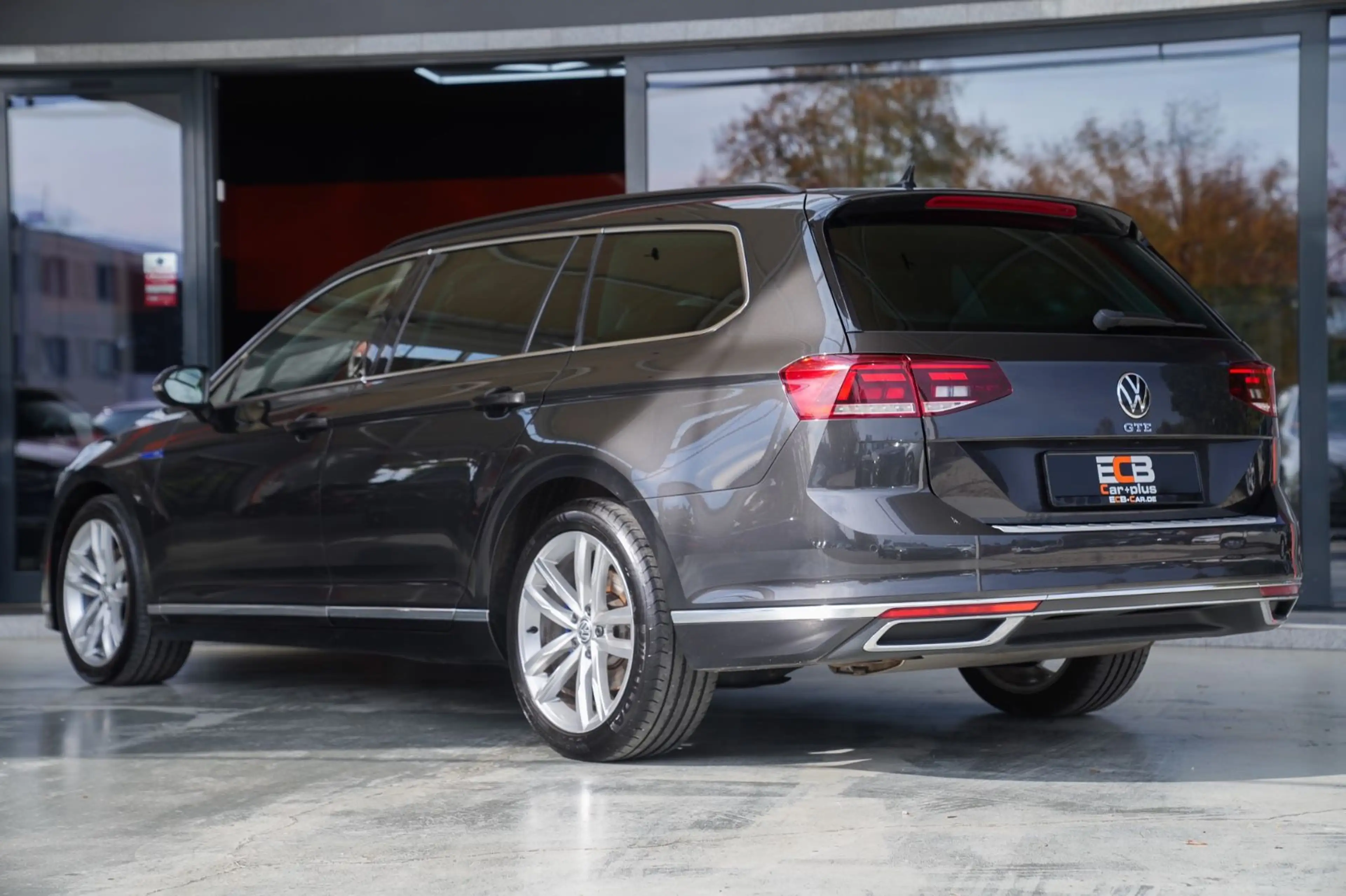 Volkswagen Passat Variant GTE *Temp./SHZ/Klimaaut./PDC* — photo 3