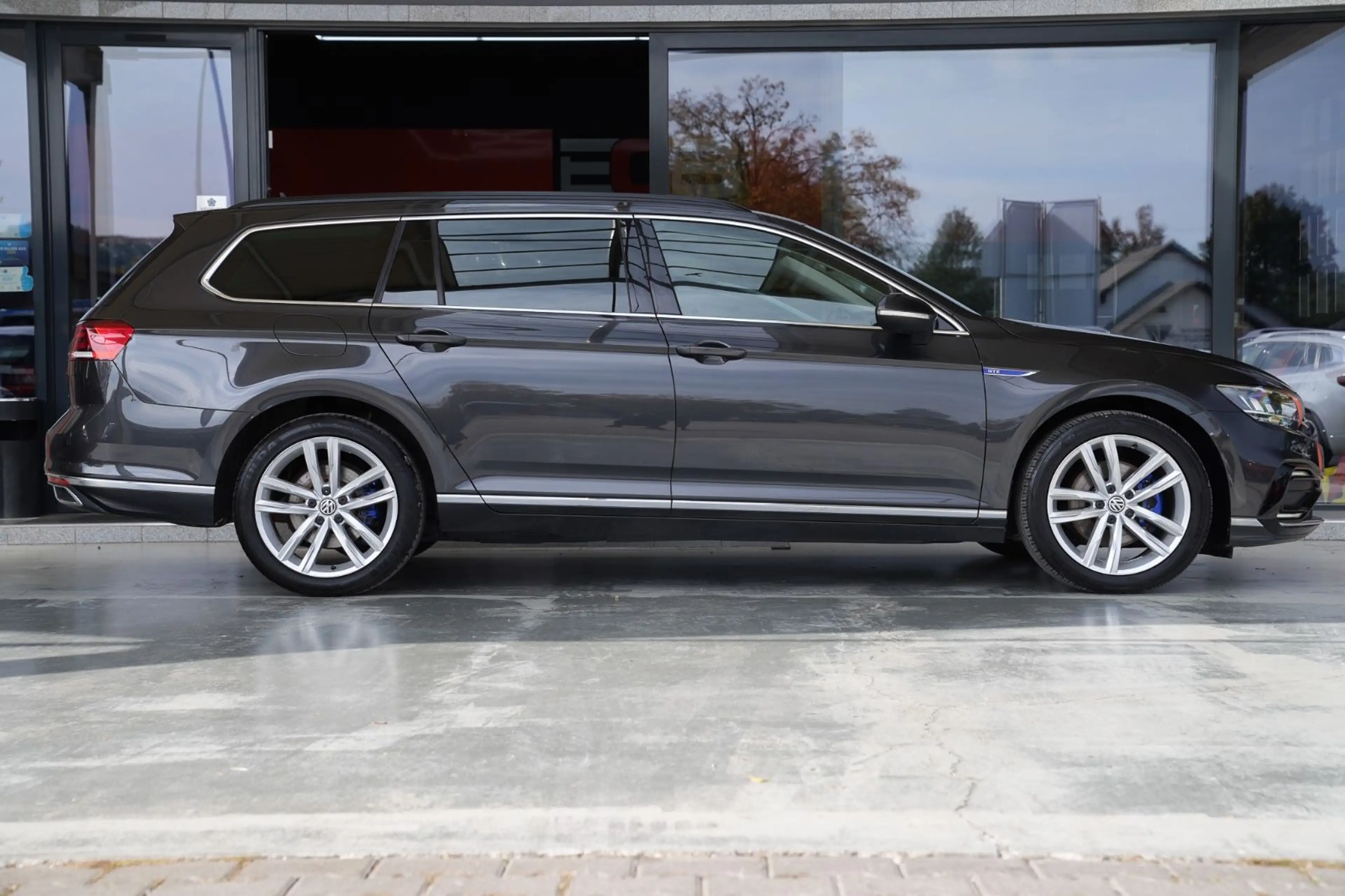 Volkswagen Passat Variant GTE *Temp./SHZ/Klimaaut./PDC* — photo 6