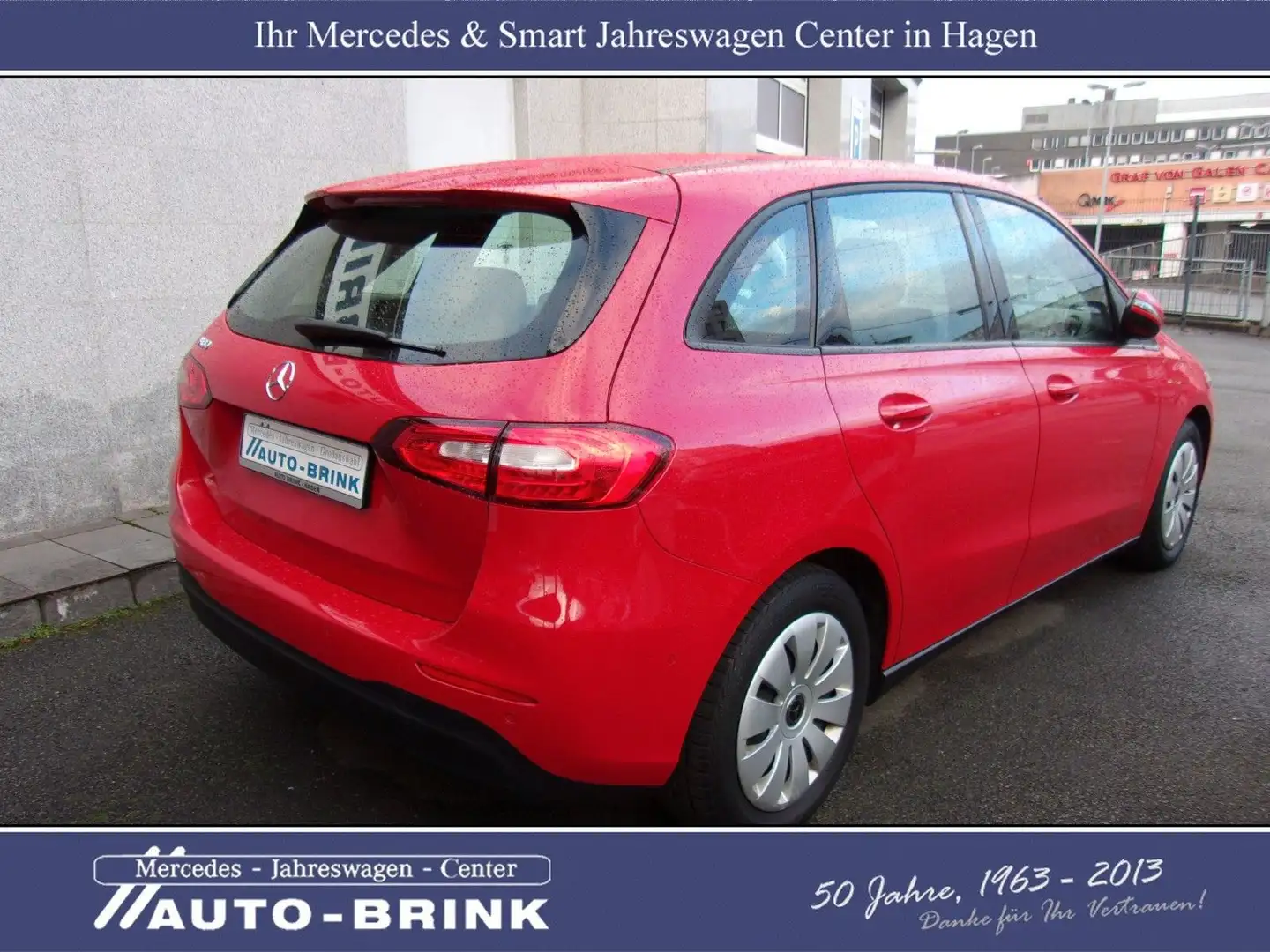 Mercedes-Benz B 180 Automatik/Navi/AHK/PTS/1.Hand/37tkm Rood - 2