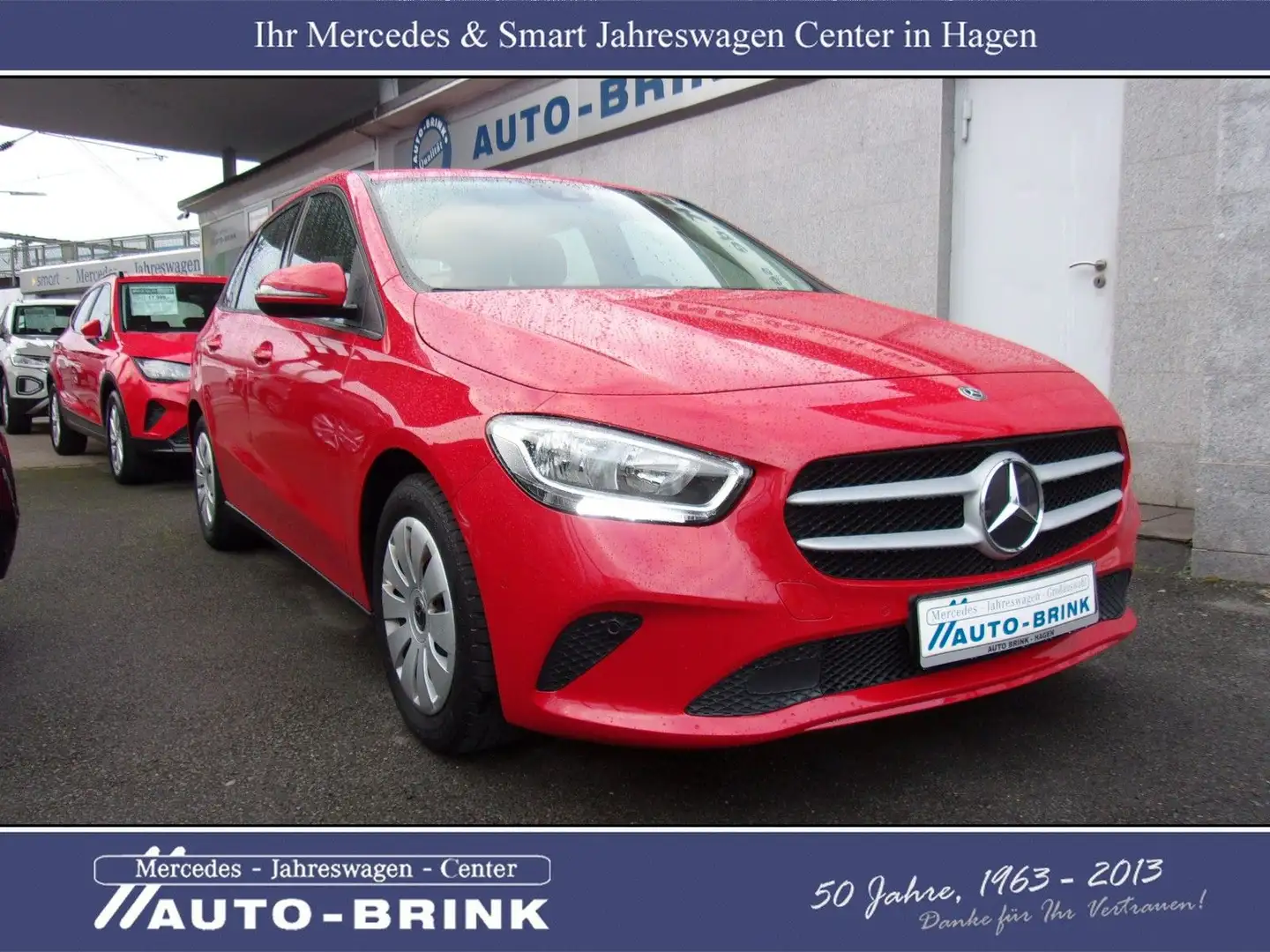 Mercedes-Benz B 180 Automatik/Navi/AHK/PTS/1.Hand/37tkm Rood - 1