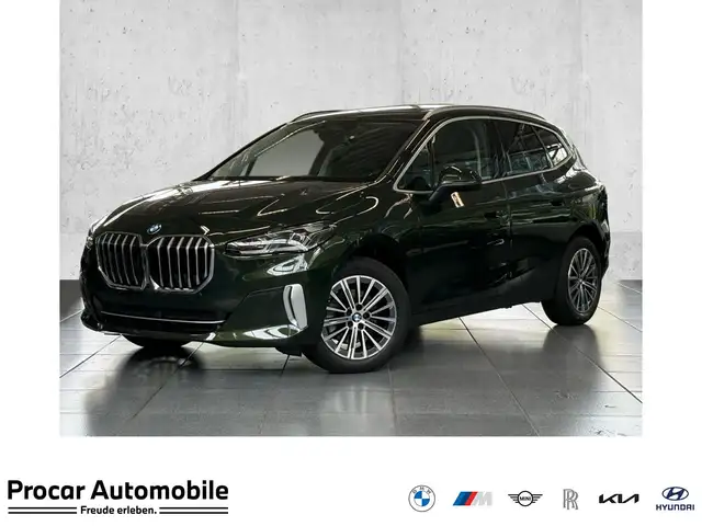 BMW 218 d Active Tourer Luxury Line PA RFK Pano 17"