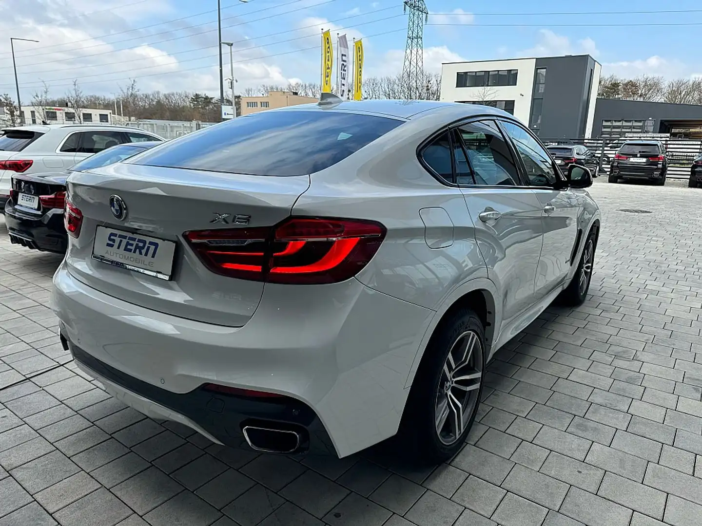 BMW X6 xDrive30d Sport Activity Coupé  *HUD*M-PAKET*AS... Bianco - 2