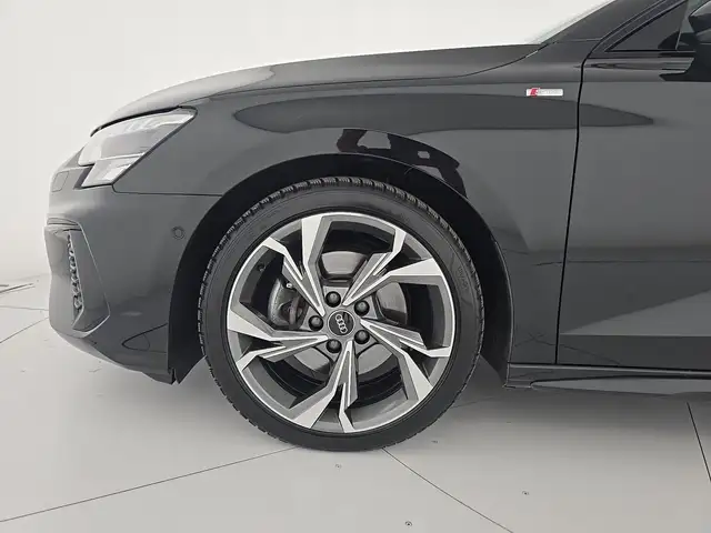 Audi A3 view 9