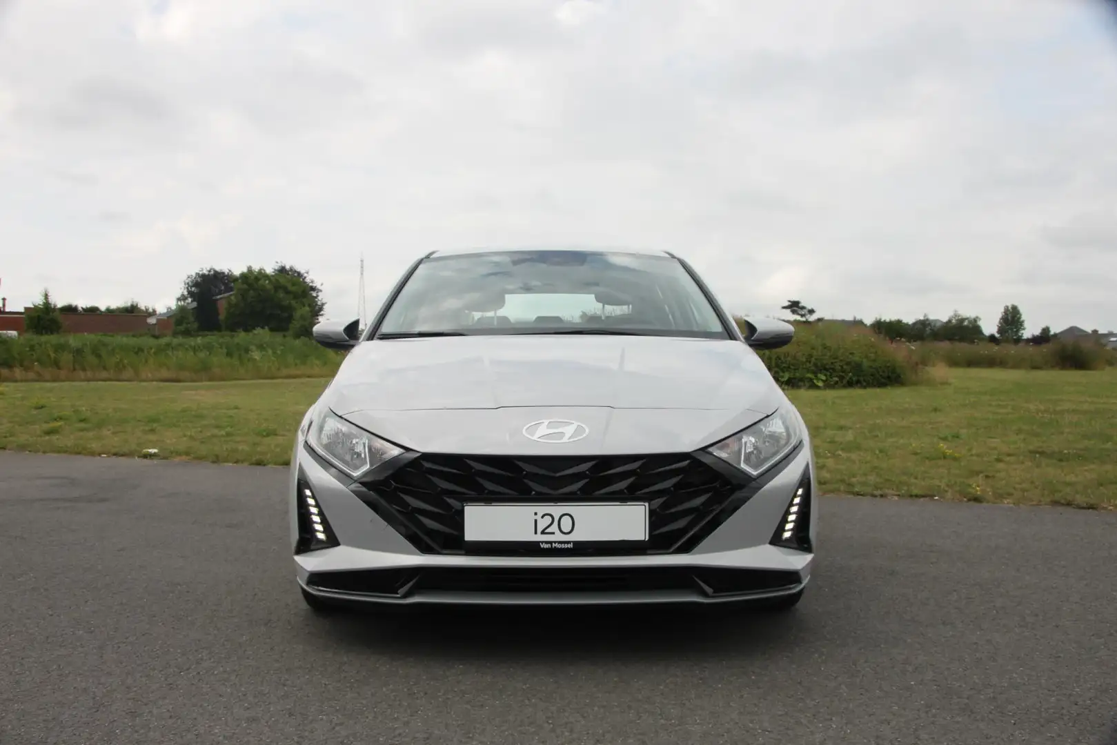 Hyundai i20 1.0 T-GDi 74kW Twist Plateado - 2