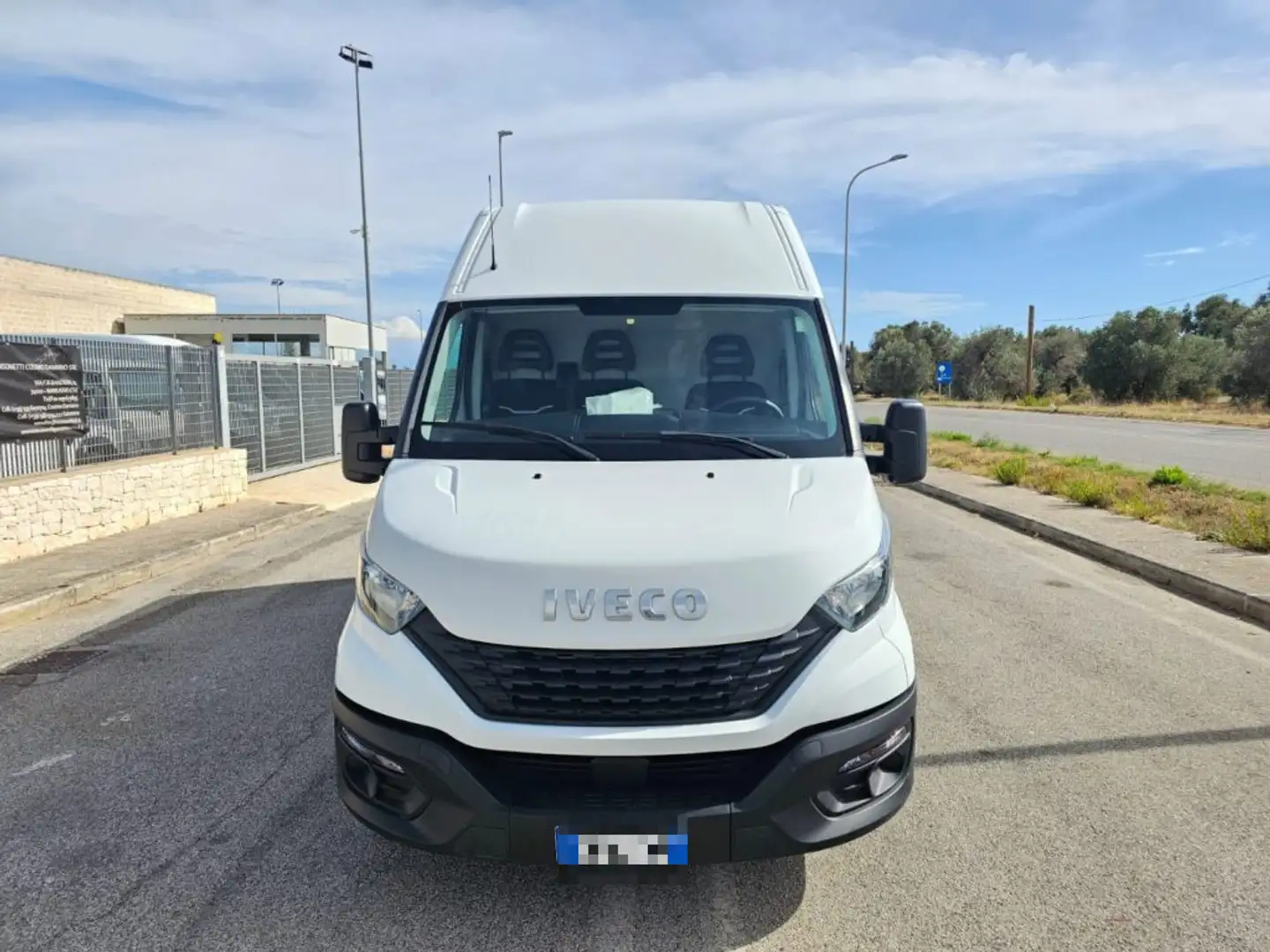Iveco Daily 35S12V 2.3 HPT PM-TM Furgone Passo 3520 Weiß - 2