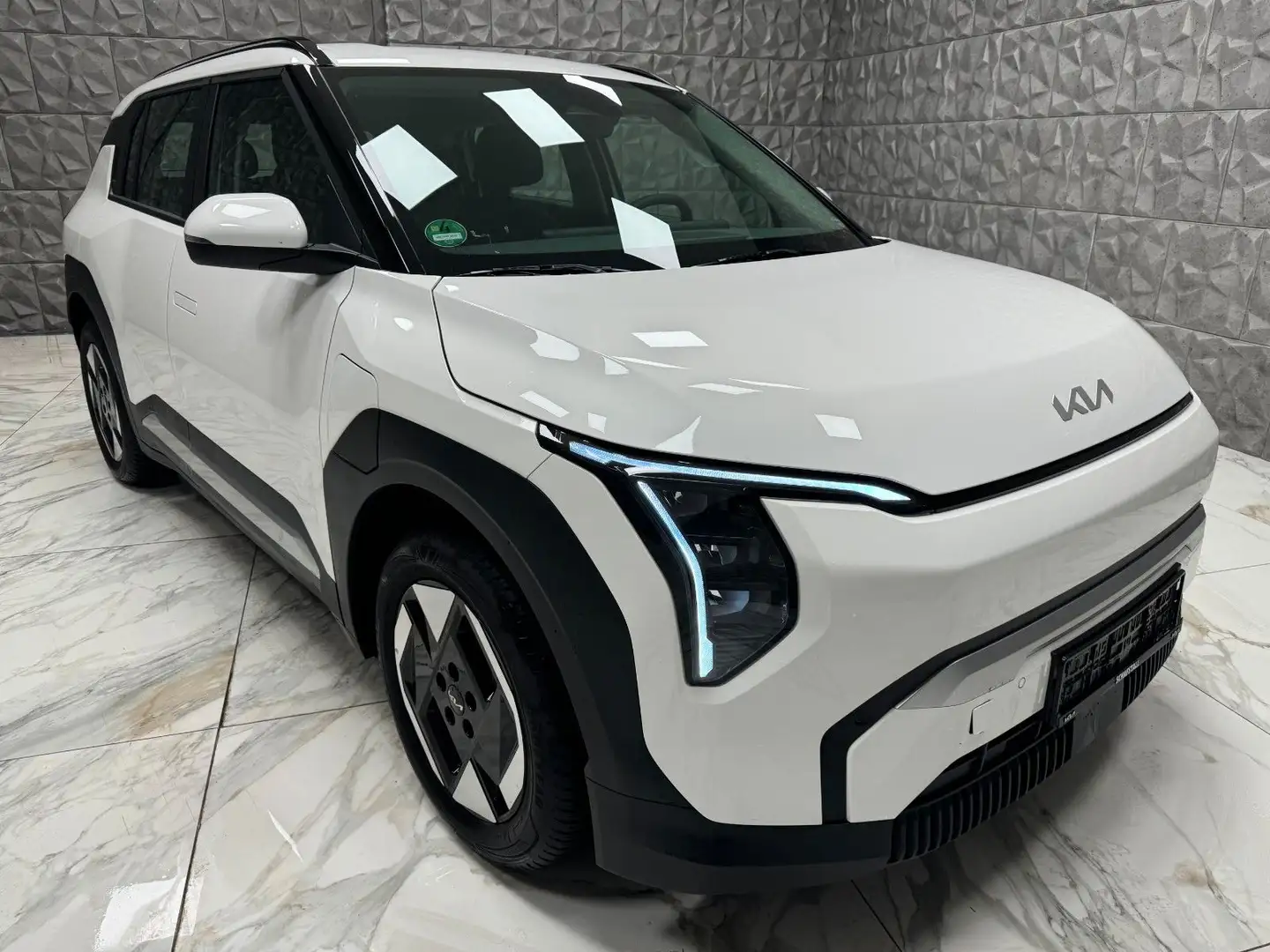 Kia EV3 150 kW Air Weiß - 1