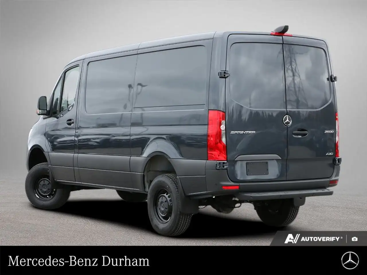 Mercedes-Benz Sprinter снимка Mercedes-Benz Sprinter