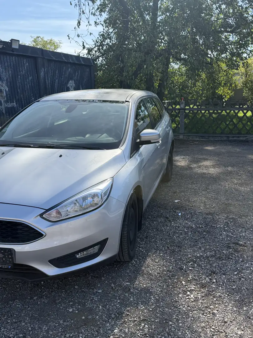 Ford Focus Turnier 1.5 TDCi DPF Start-Stopp-System Titanium - 2