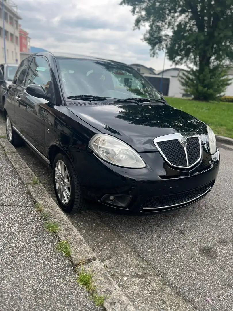 Lancia Ypsilon 1.4 8v Oro Plus - 2