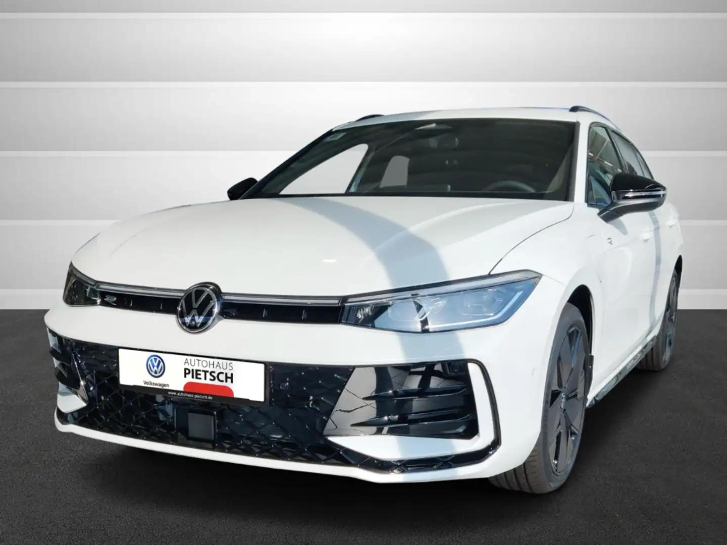 Volkswagen Passat Variant 1.5 TSI eHybrid R-Line Black Style Weiß - 2