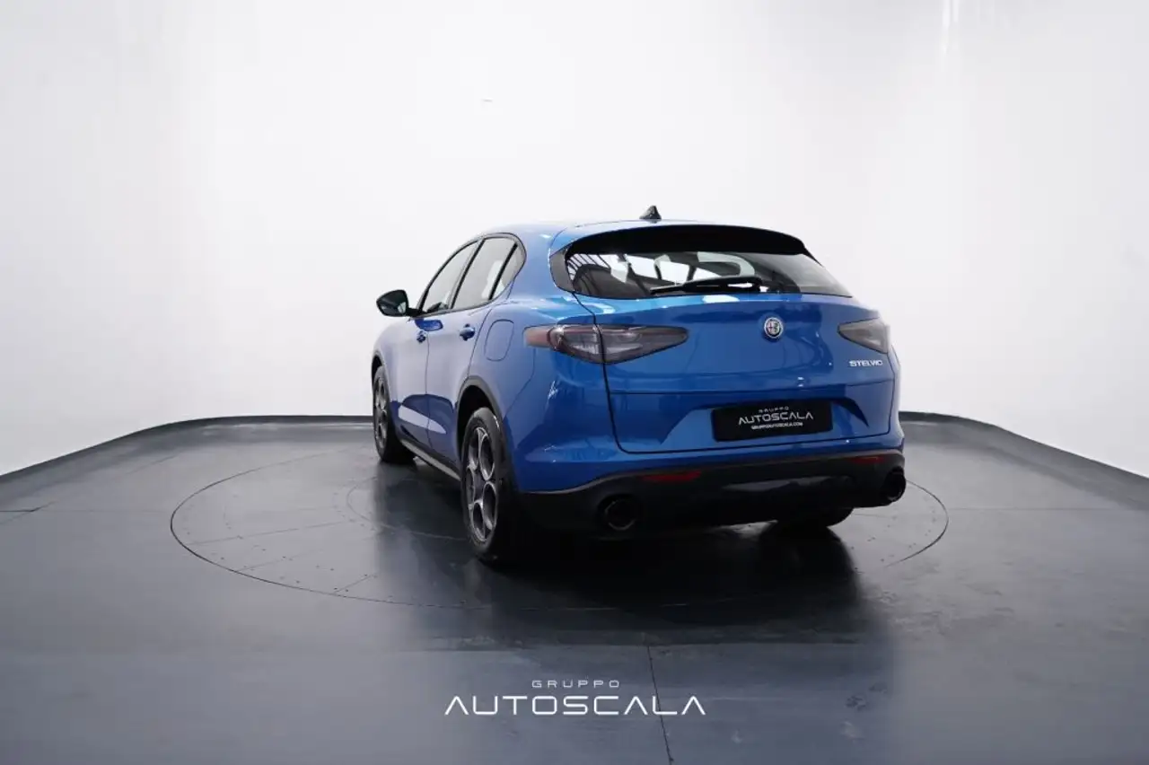 Alfa Romeo Stelvio 2024