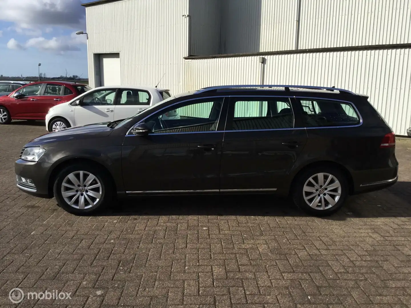 Volkswagen Passat Variant 2.0 TDI Highline Blue PANO DAK Brun - 2