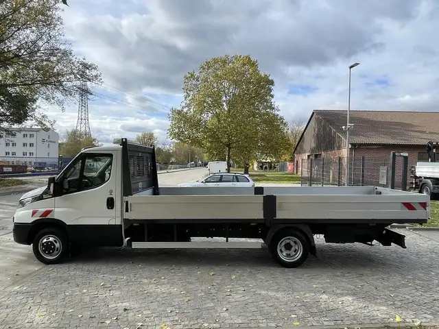 Iveco Daily 50C18/P 3,0HPI Hi-Matic MAXI Pritsche