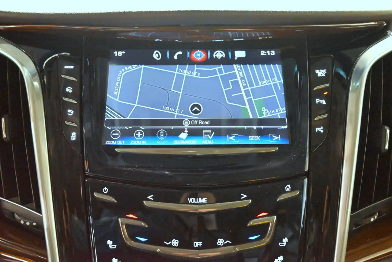 Cadillac Escalade снимка Cadillac Escalade