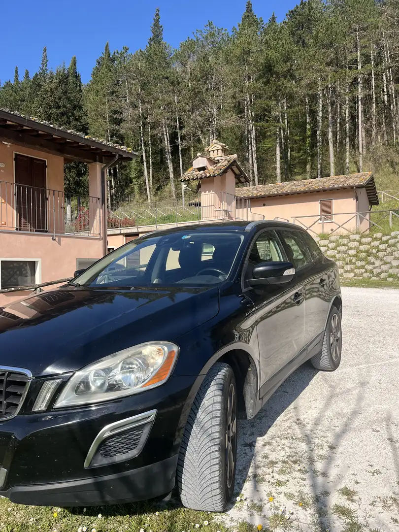 Volvo XC60 2.0 d4 (d3) R-design geartronic - 2