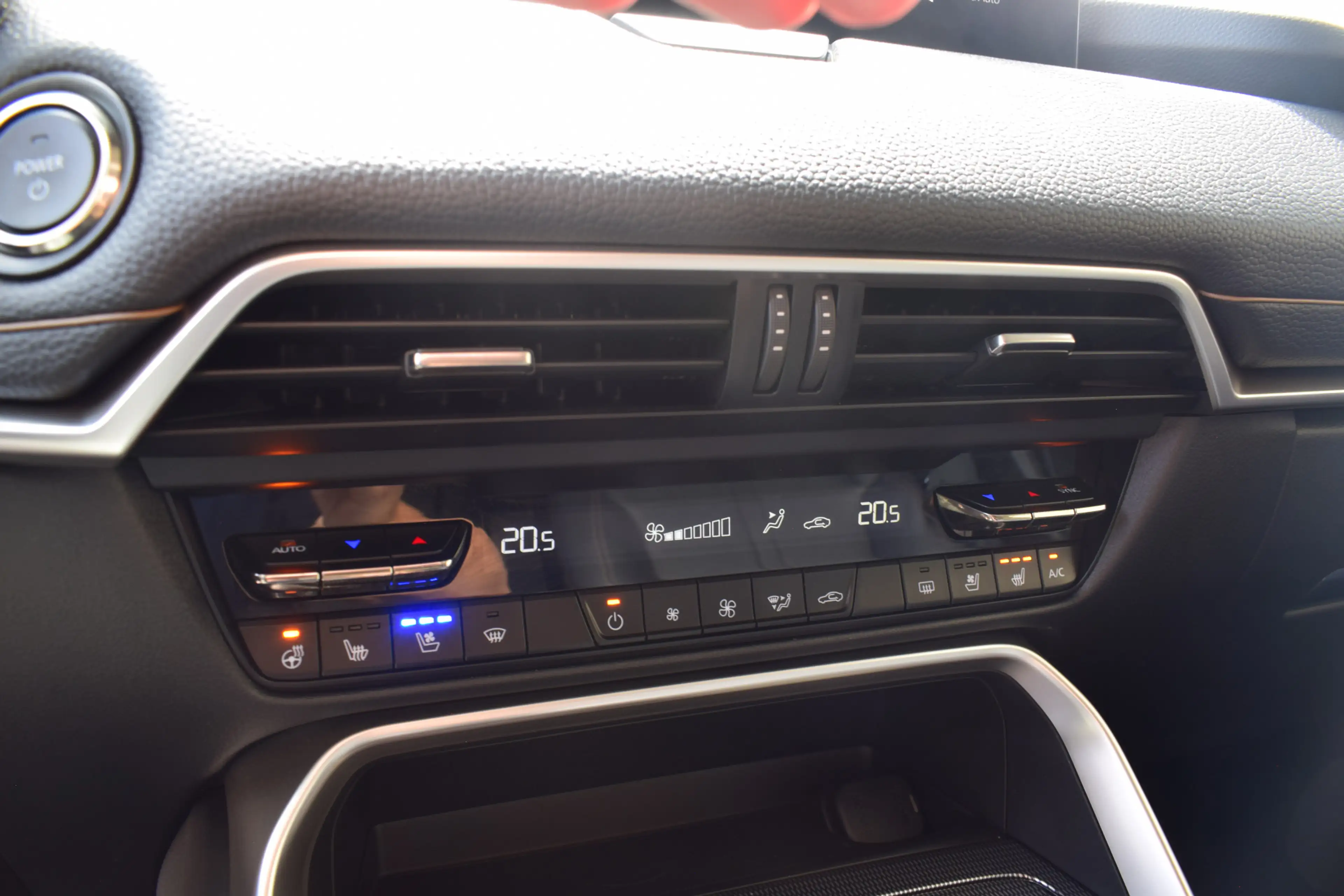Mazda CX-60 2.5 e-SkyActiv PHEV Exclusive-Line - Alle pakkette — photo 28