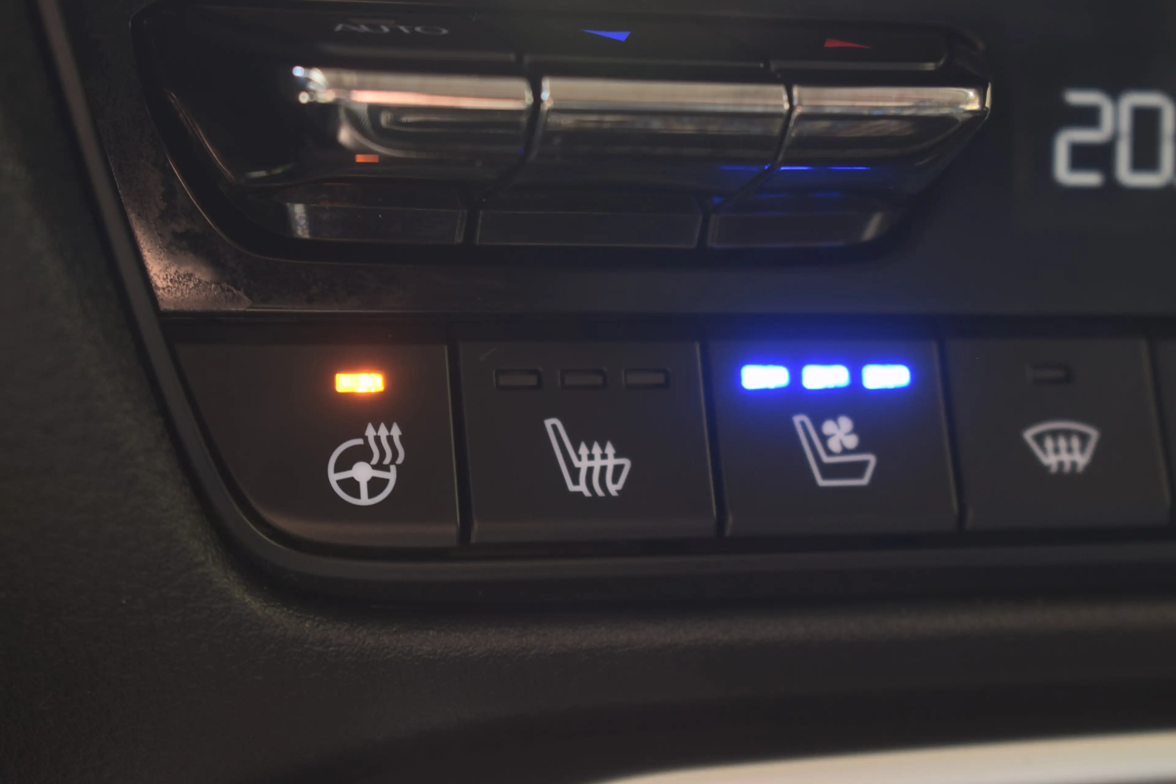 Mazda CX-60 2.5 e-SkyActiv PHEV Exclusive-Line - Alle pakkette — photo 29
