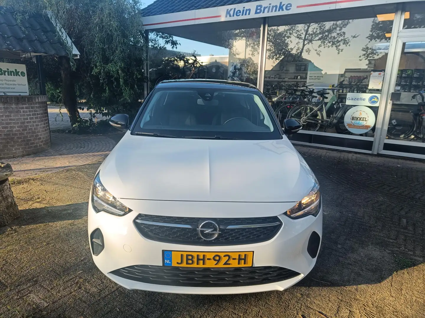Opel Corsa 1.2 Edition //Camera//Navigatie//Style pakket Wit - 2
